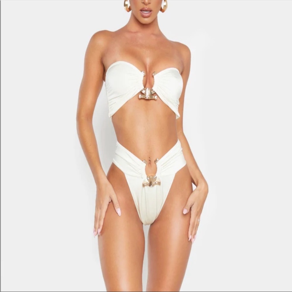 NWOT Pretty Little Thing Hammered Bikini Set Cream XS